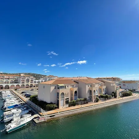 Climatisé Pour 6 Personnes Avec Vue Sur Canal Et Parking à - Fr-1-338-533 * Sète