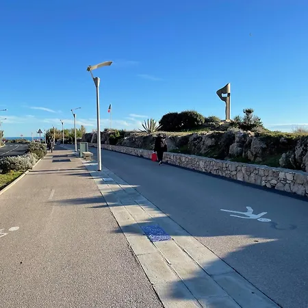 Superbe 2 Pieces A 200m De La Plage Avec Terrasse Et Parking - Fr-1-338-533 *
