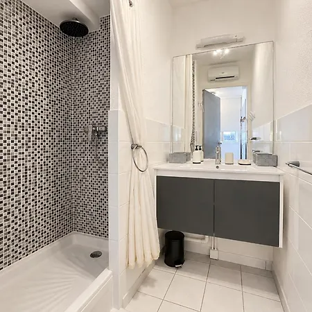 Apartmán Climatise Pour 6 Personnes Avec Vue Sur Canal Et Parking A - Fr-1-338-533 Sète